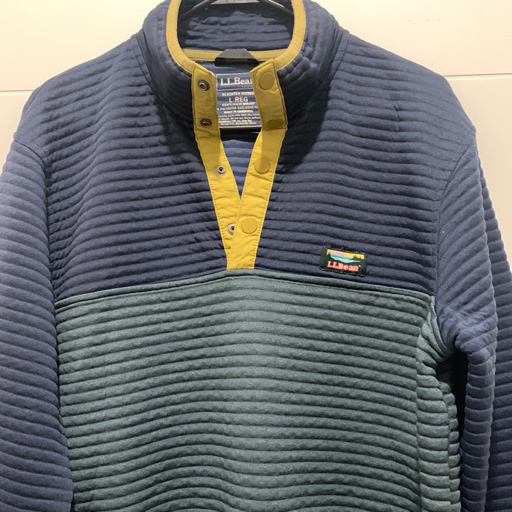 LL Bean airlight knit pullover